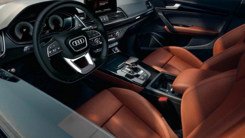 Audi Q5 2022 interior