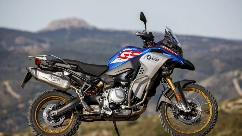 BMW F 850 GS 2022 azul lateral