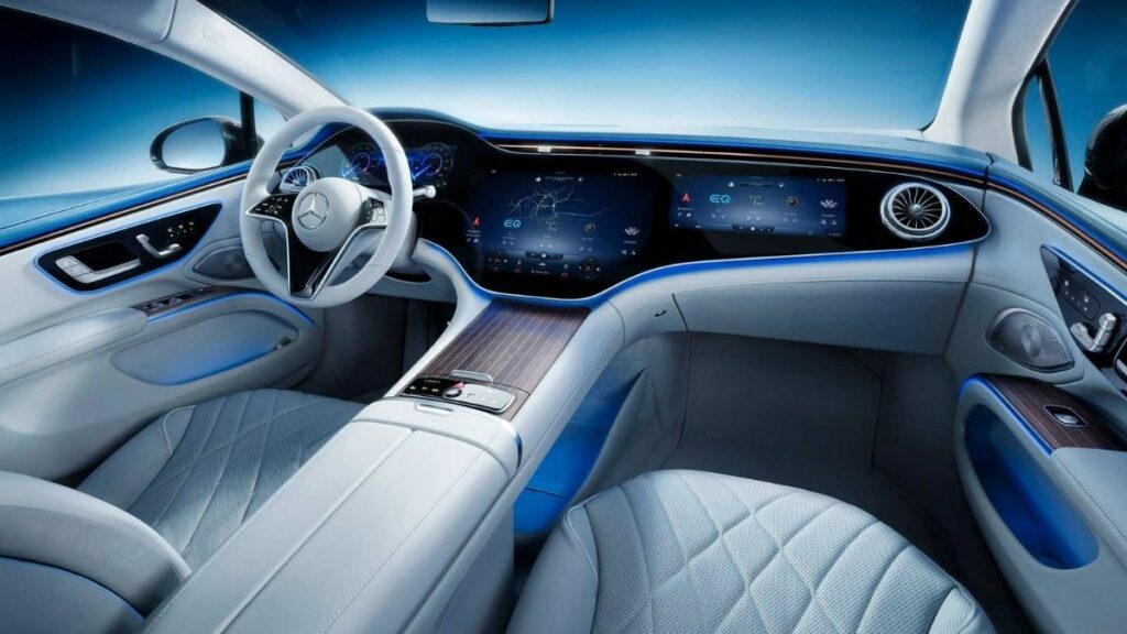 Mercedes-Benz EQC 2022 interior