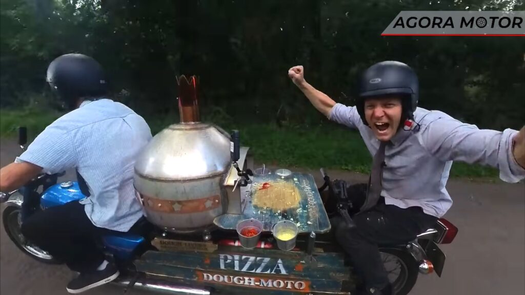 Uma motopizza? Veja a proeza que esse YouTuber fez!